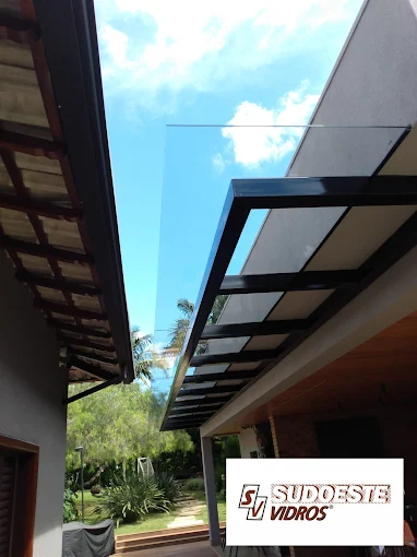 Fechamento decorativo escadas